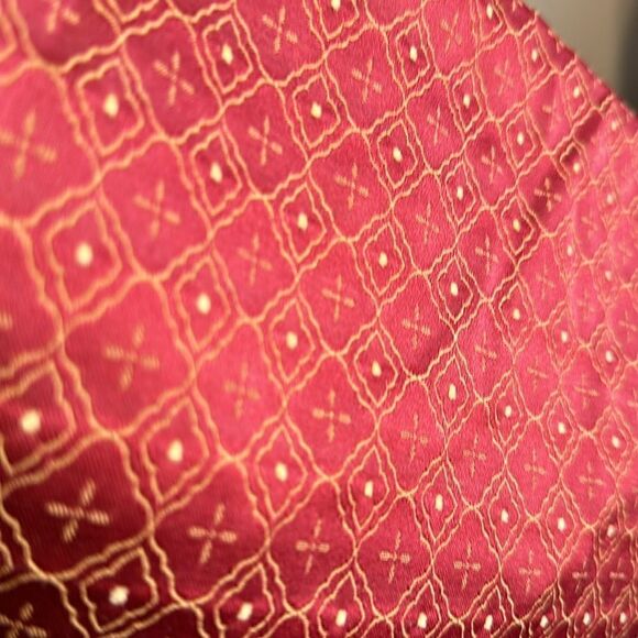 Jane Wilner Lux Linens King Pillow Shams (2) - Picture 5 of 7